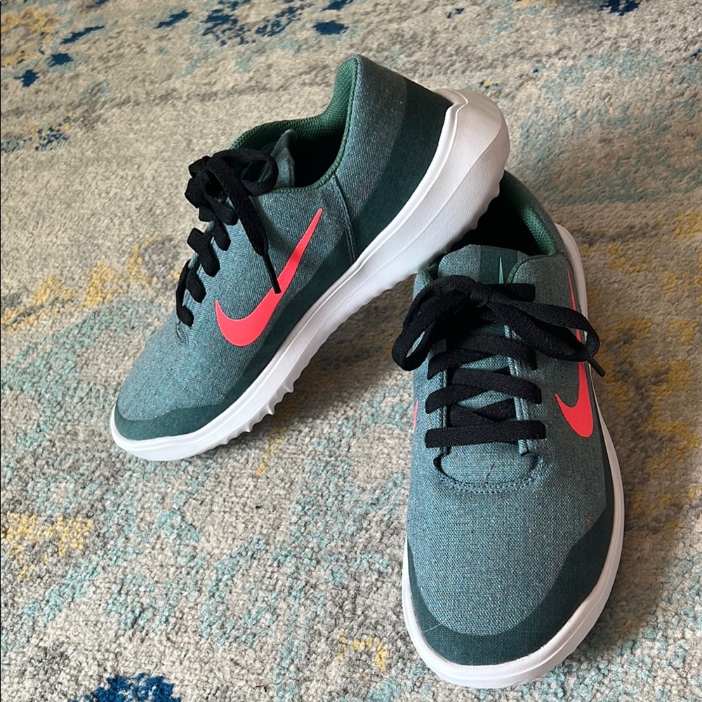 Nike Victory Golf shoes